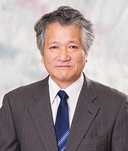 理事長山森積雄